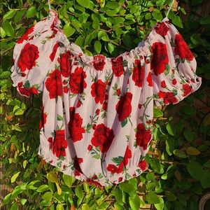 Off the shoulder H&M crop top w/ rose pattern